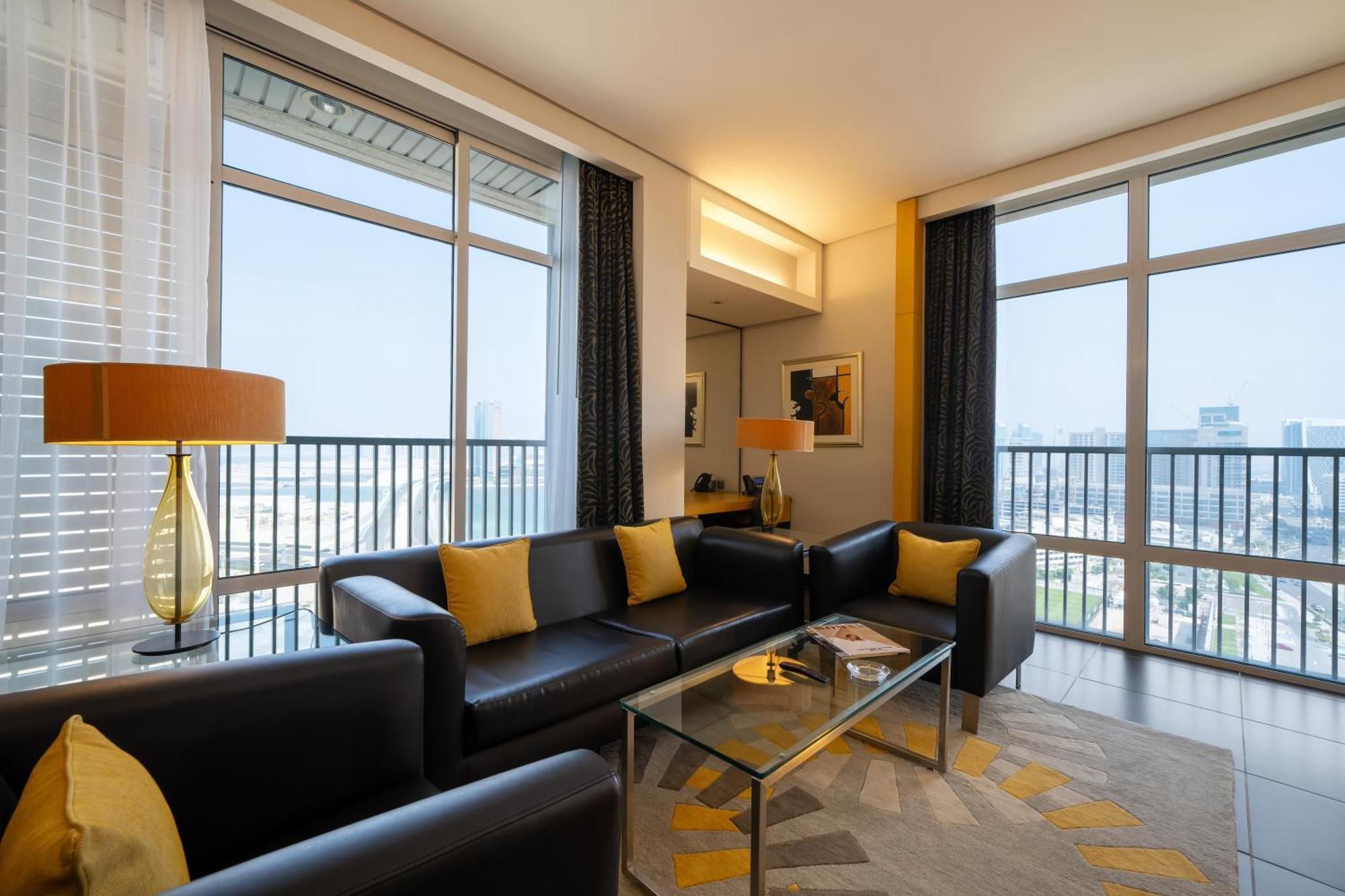 Hala Arjaan By Rotana, Deluxe Hotel Apartments Abu Dhabi Ngoại thất bức ảnh