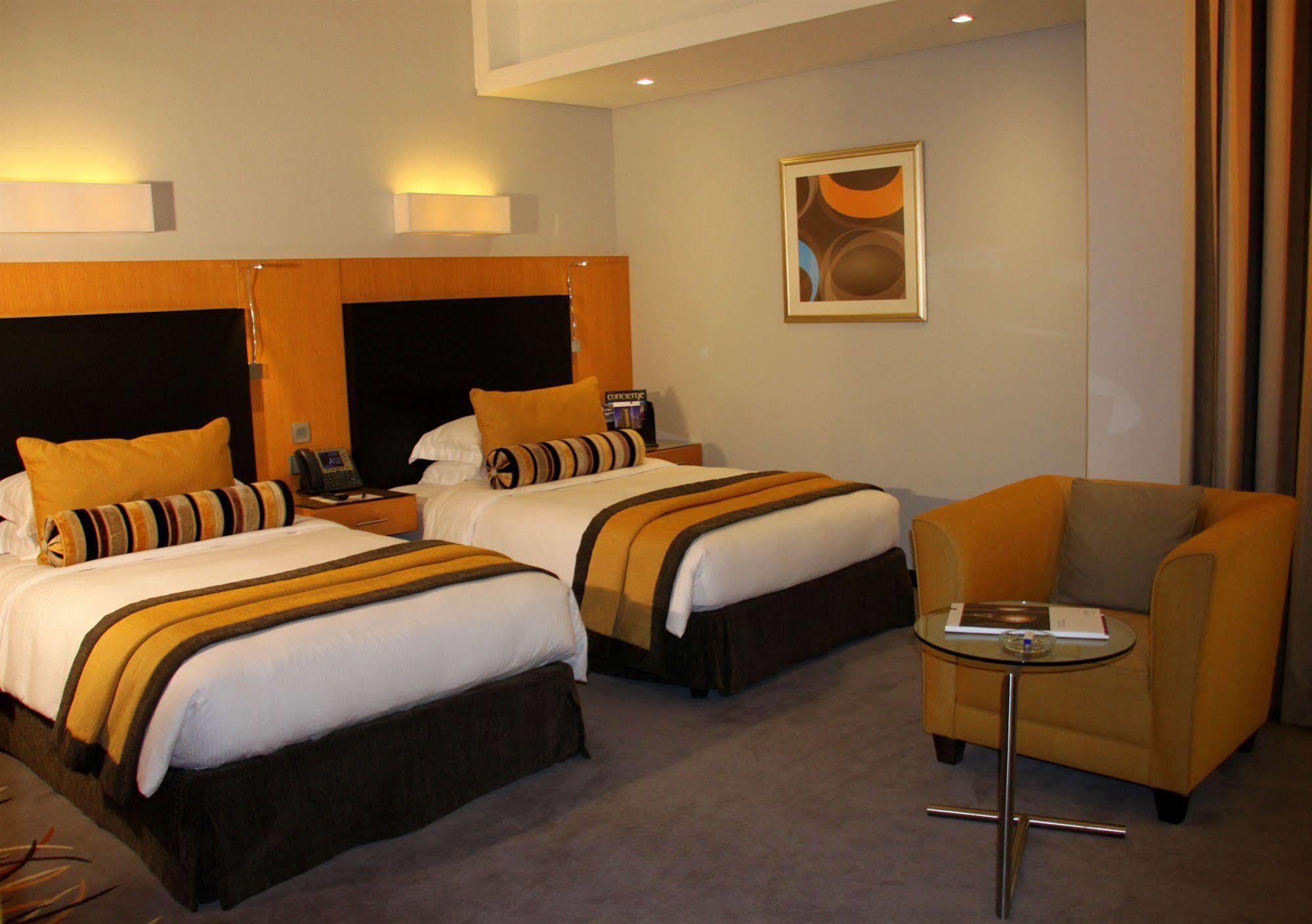 Hala Arjaan By Rotana, Deluxe Hotel Apartments Abu Dhabi Phòng bức ảnh